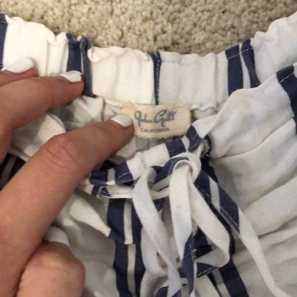 Beandy Melville Shorts - Picture 2 of 3